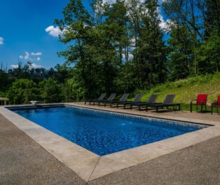 Latham Fiberglass Island Breeze II | Sapphire Blue G3 inground pool